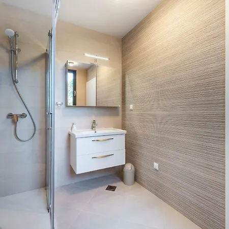 Oasis دوبروفينك