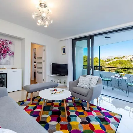 Oasis Apartment